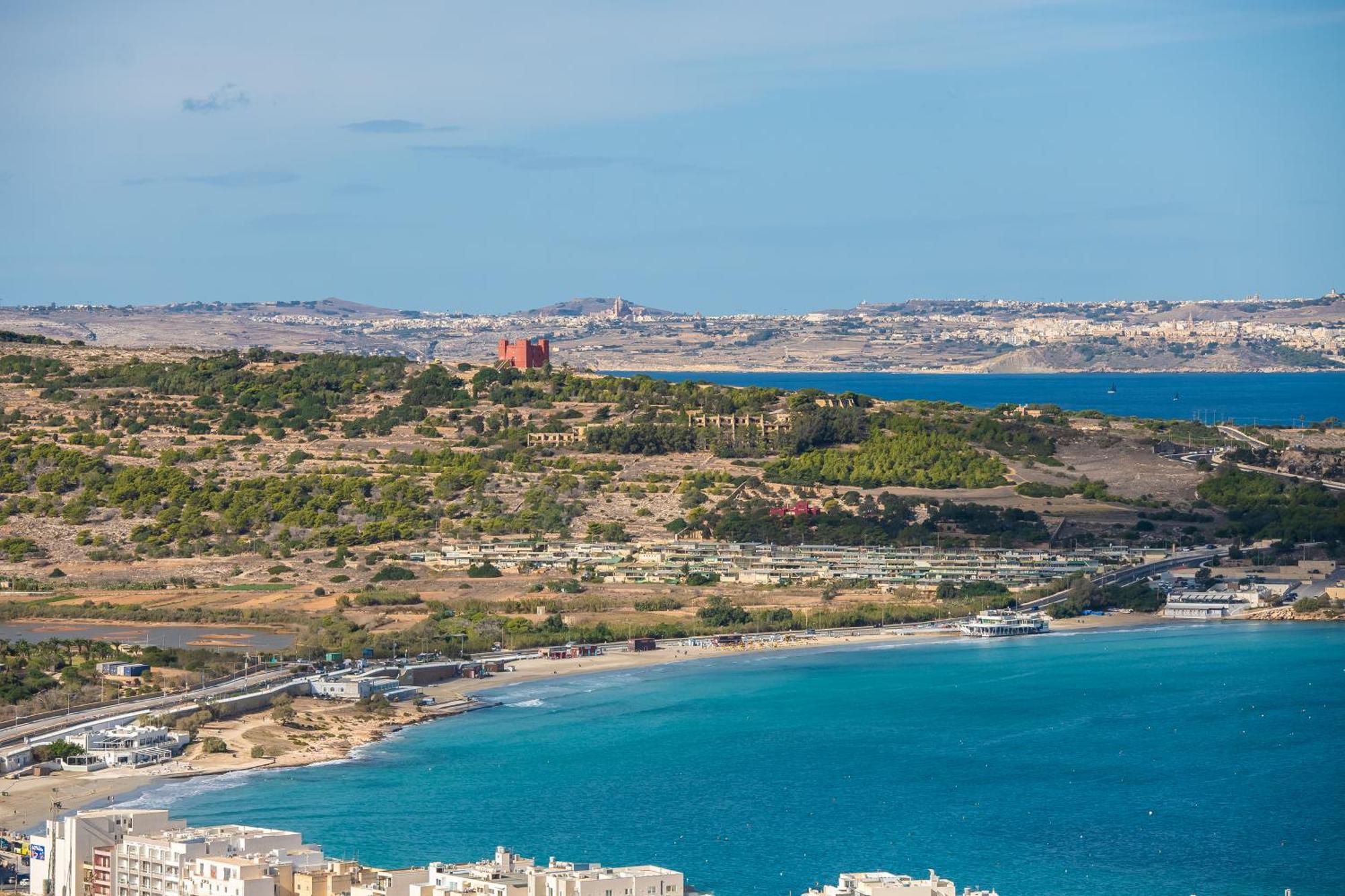 מליאהה Clifftop Modern Apartment מראה חיצוני תמונה