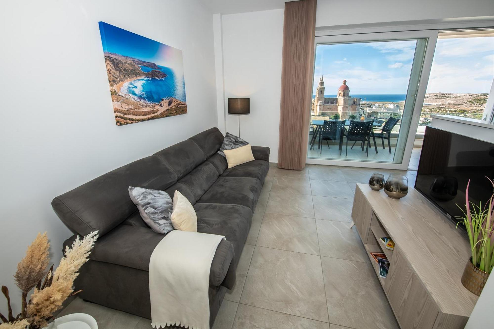 מליאהה Clifftop Modern Apartment מראה חיצוני תמונה
