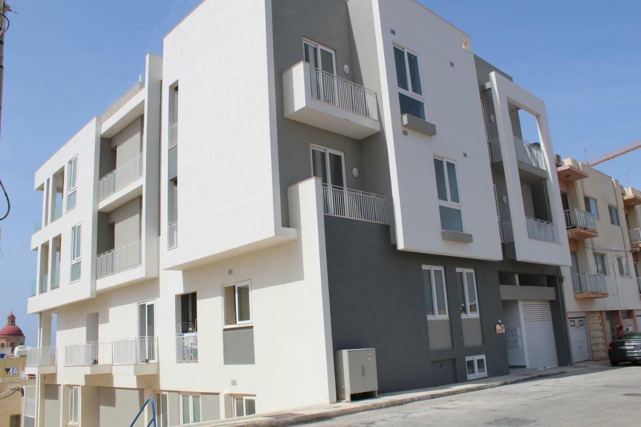 מליאהה Clifftop Modern Apartment מראה חיצוני תמונה